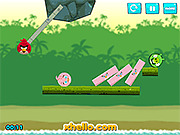Игра Angry Birds - удар свиней